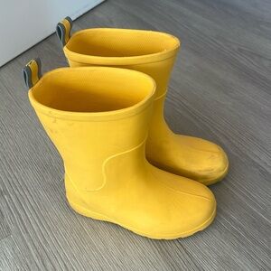 Rain boots